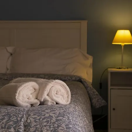 Casa De Rollo Bed and Breakfast