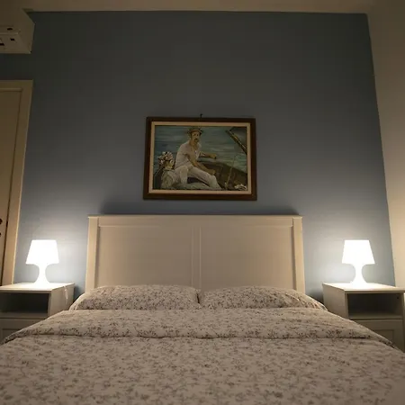 Casa De Rollo Bed & Breakfast 3*