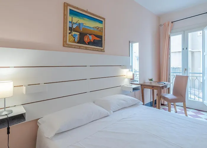 Casa De Rollo Bed & Breakfast